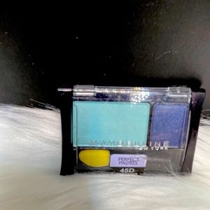 5️⃣for💲1️⃣5️⃣Maybelline Eyeshadow”ShockingSeas”